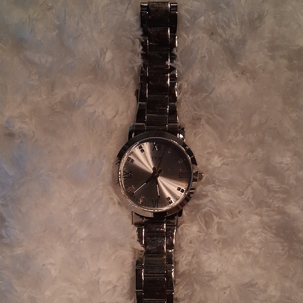 Elegant Silver Women's Watch